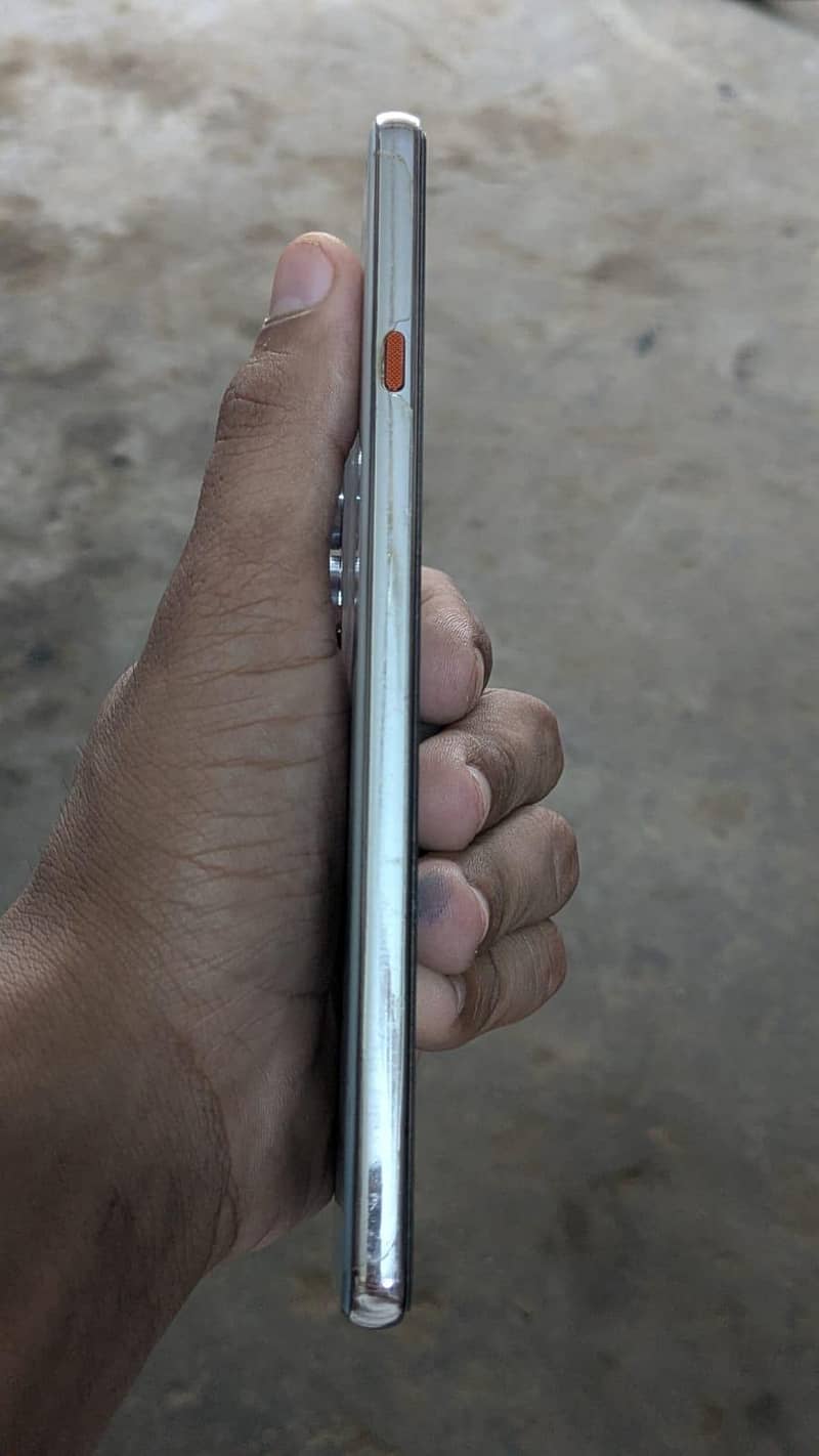 Tecno CAMON 40 5