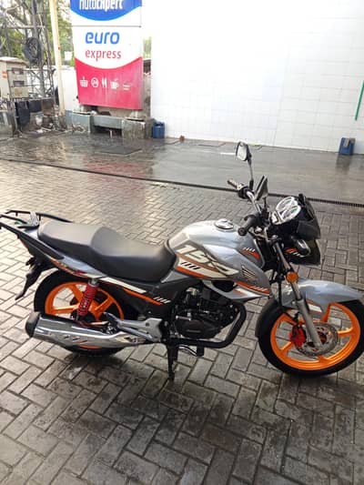 I want to sale my honda  CB 150f lush condition