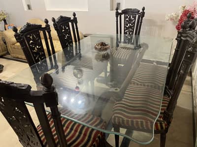 6 seater dinning table