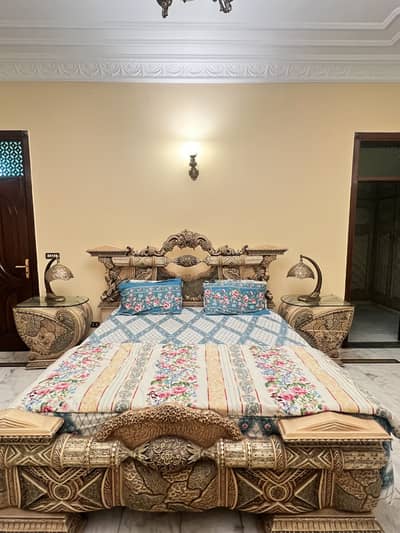 King size bed available.