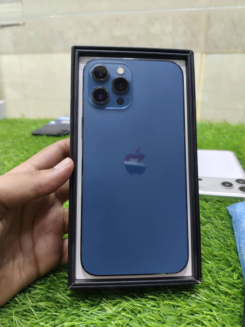 IPhone 12 Pro Max 0