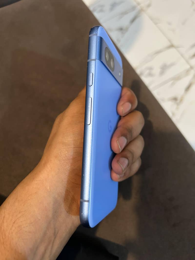 Google Pixel 8a 1