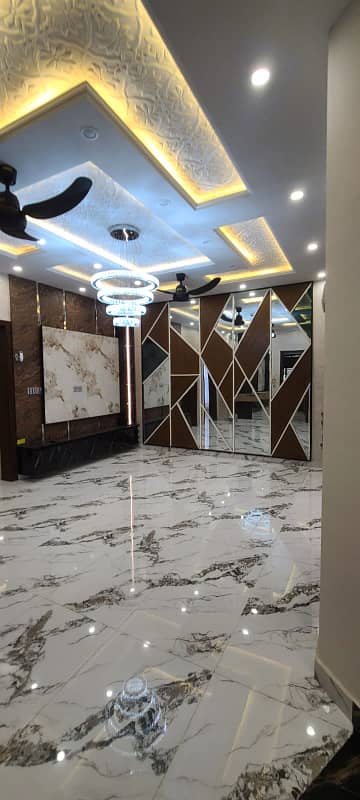 10 MARLA BRAND NEW HOUSE AVAILBLE FOR SALE AT TALHA BLOCK BAHRIA TOWN LAHORE