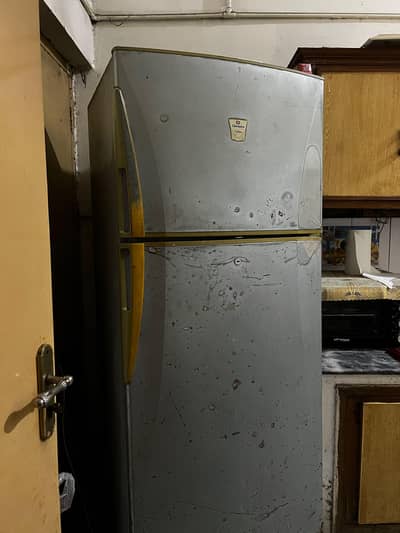 dawlance refrigerator