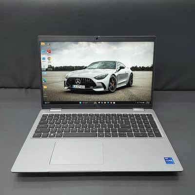 LAPTOP Dell Latitude 5540 Core i7 13th Gen | 16GB RAM | 512GB NVMe SSD