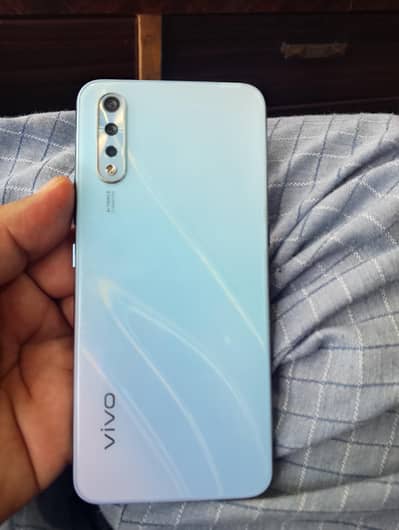 Vivo S1