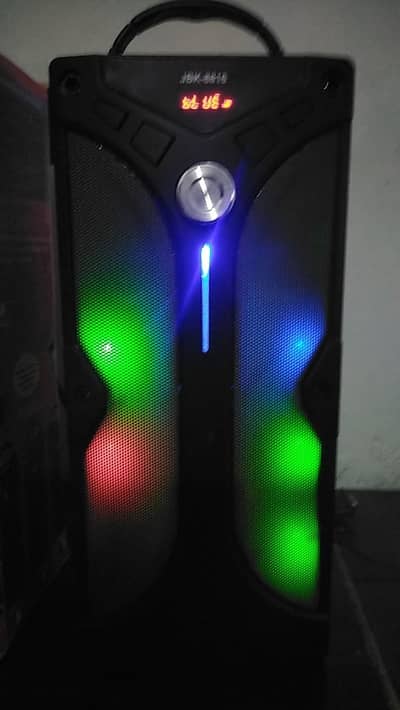 Blue tooth speakers