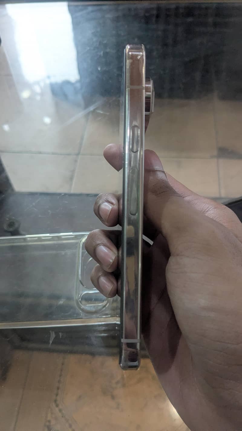 Google Pixel 10 Pro 2