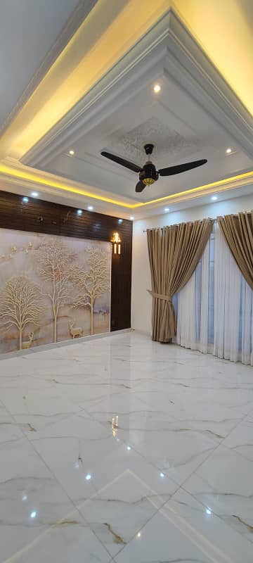 10 MARLA BRAND NEW HOUSE AVAILBLE FOR SALE AT TALHA BLOCK BAHRIA TOWN LAHORE