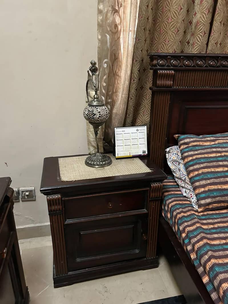 Solid Wooden Bed Set with Dressing Table 2