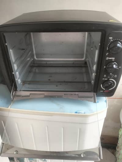Westpoint Electric Oven – Excellent Working Condition
