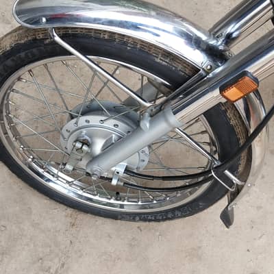 bike bilkul new ha koi b Kisi kisam ka masla ni ha    03257355019