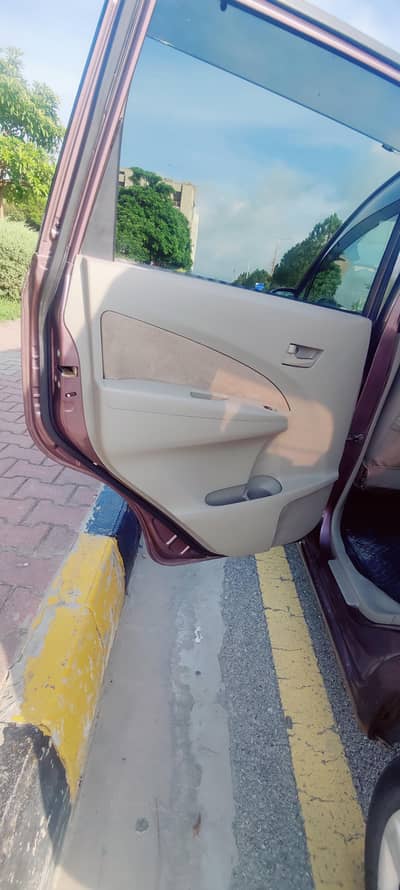 Daihatsu Move 2011