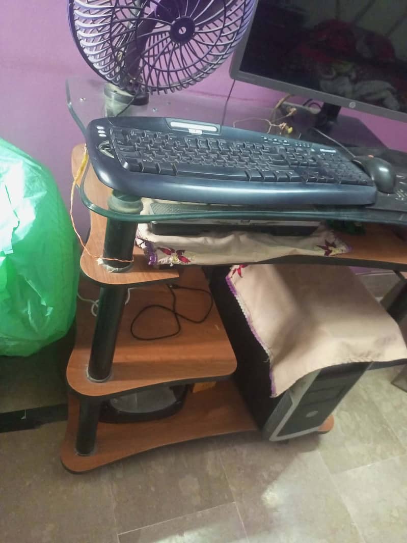 Computer Tables 3