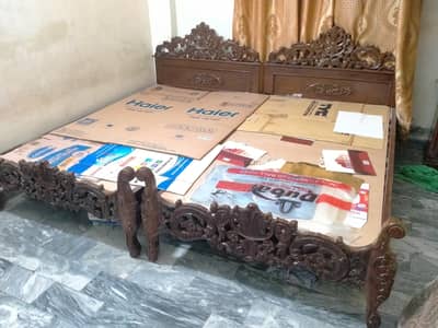Chinioti beds and side tables
