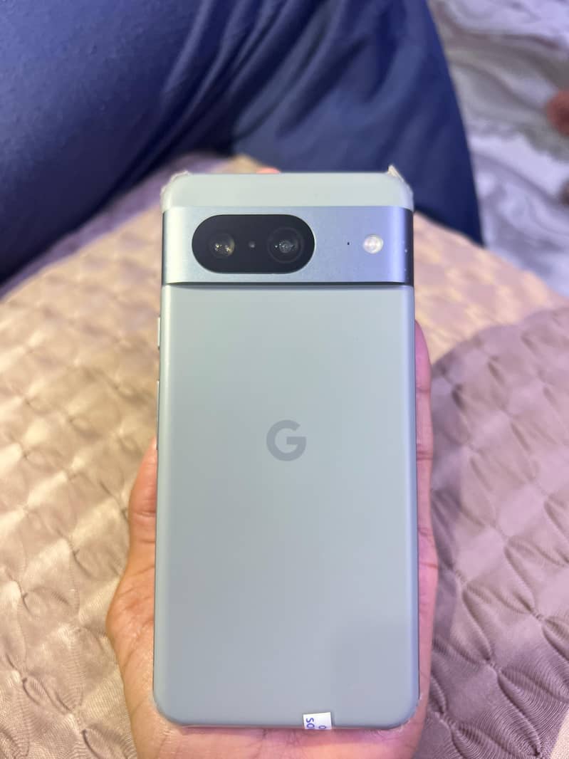 Google Pixel 8 1