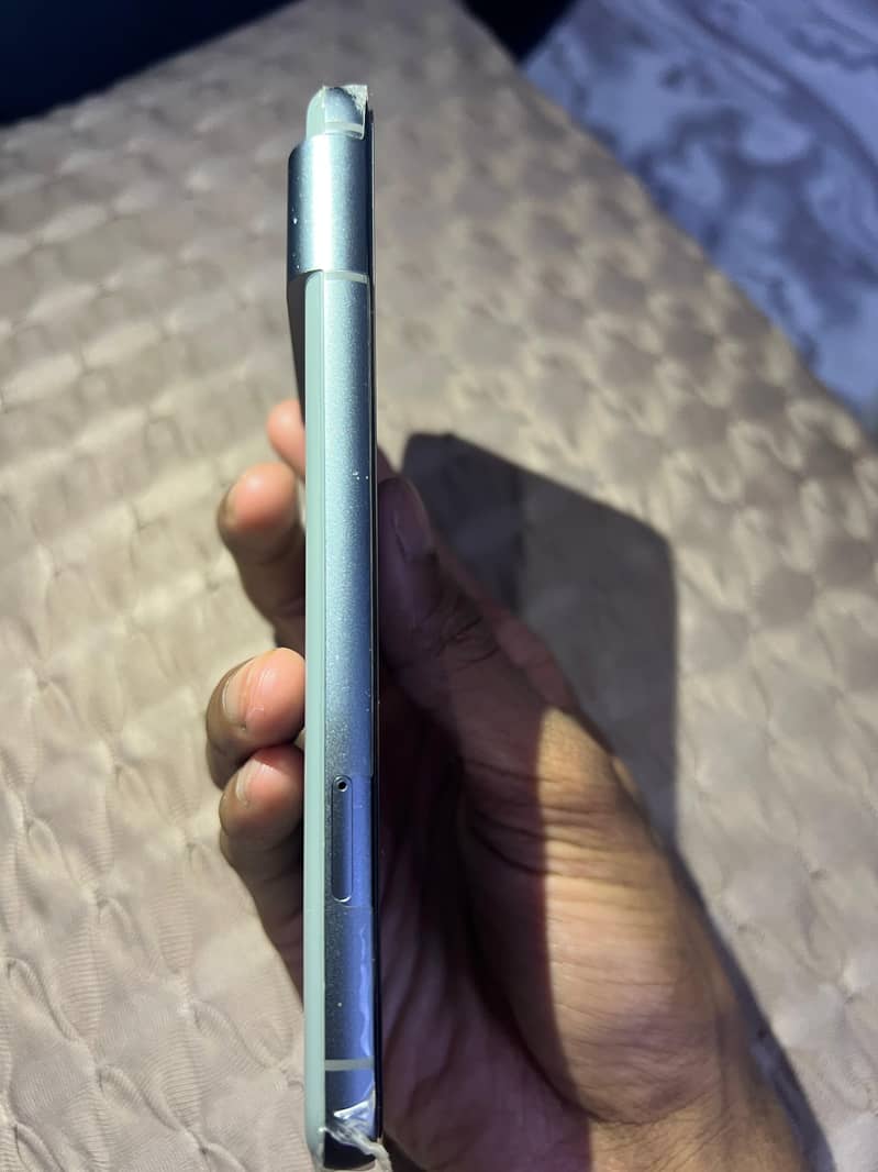 Google Pixel 8 6