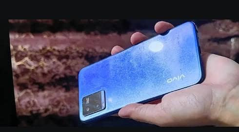 Vivo Y21