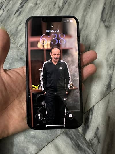 Apple iPhone 13