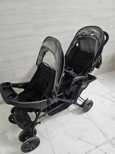Twin pram / Stroller imported by Graco