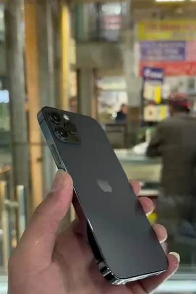 Apple iPhone 12 Pro