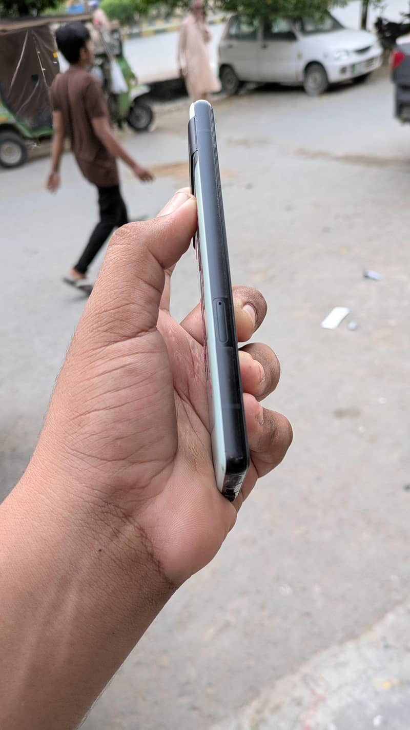 Google Pixel 6a 3