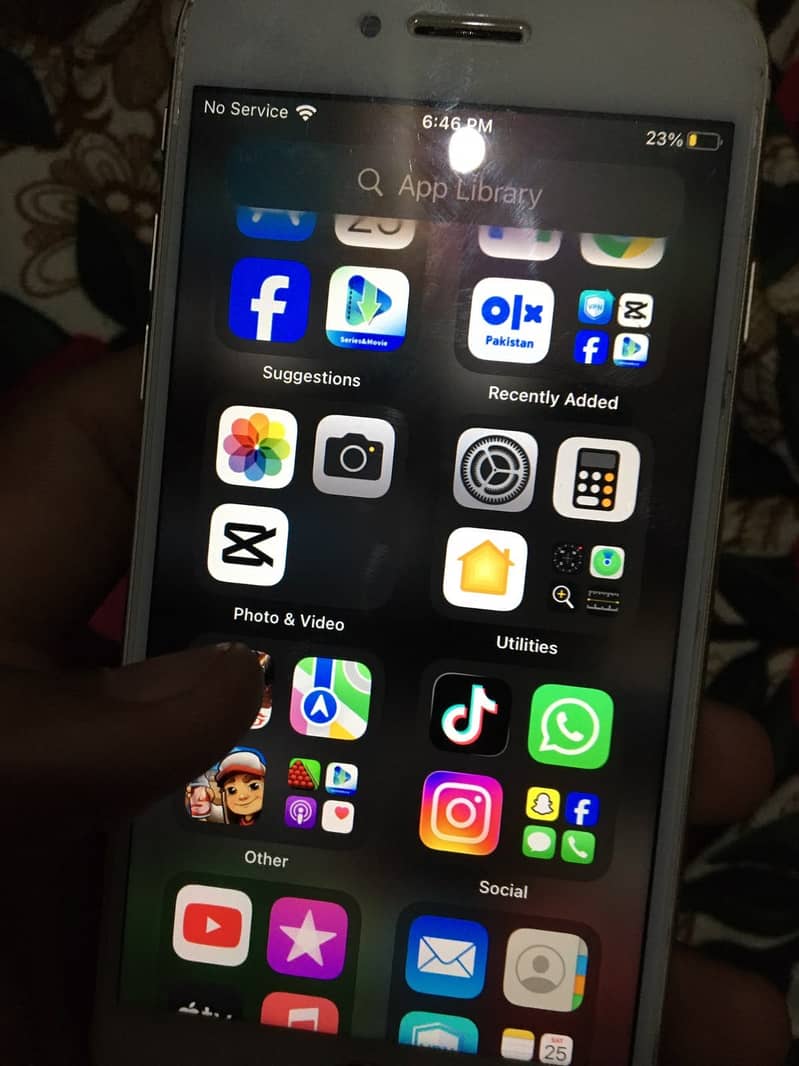 Apple iPhone 7 2