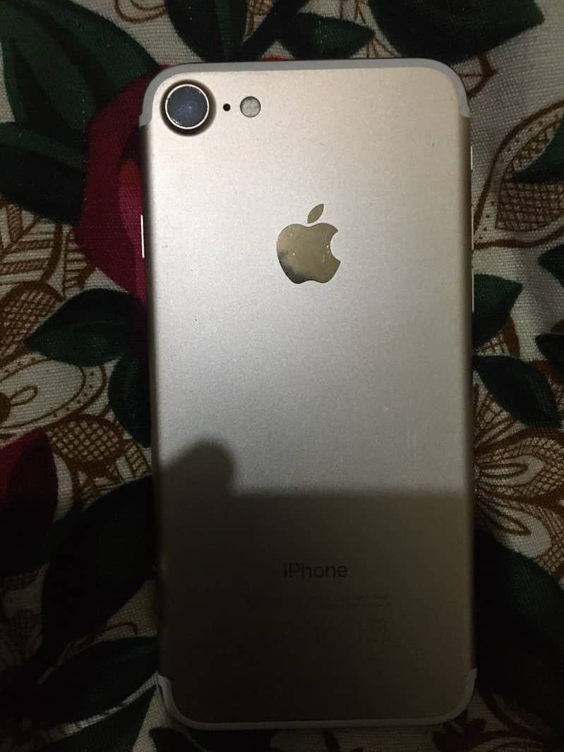 Apple iPhone 7 4