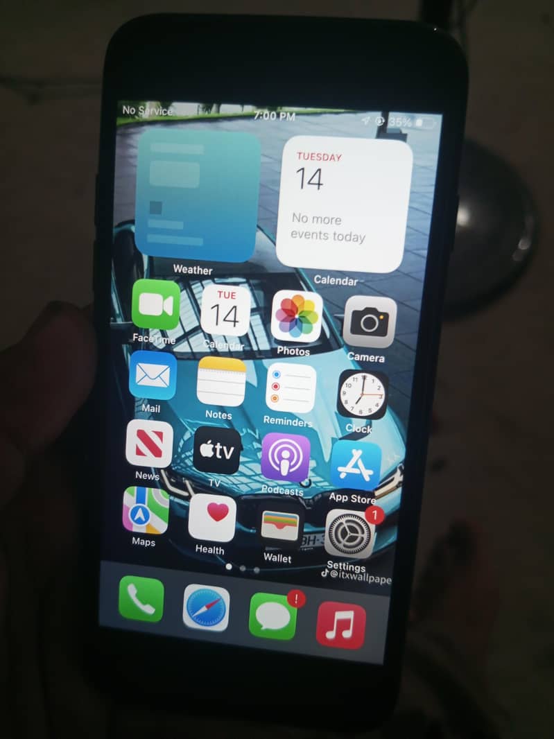 Apple iPhone 7 1