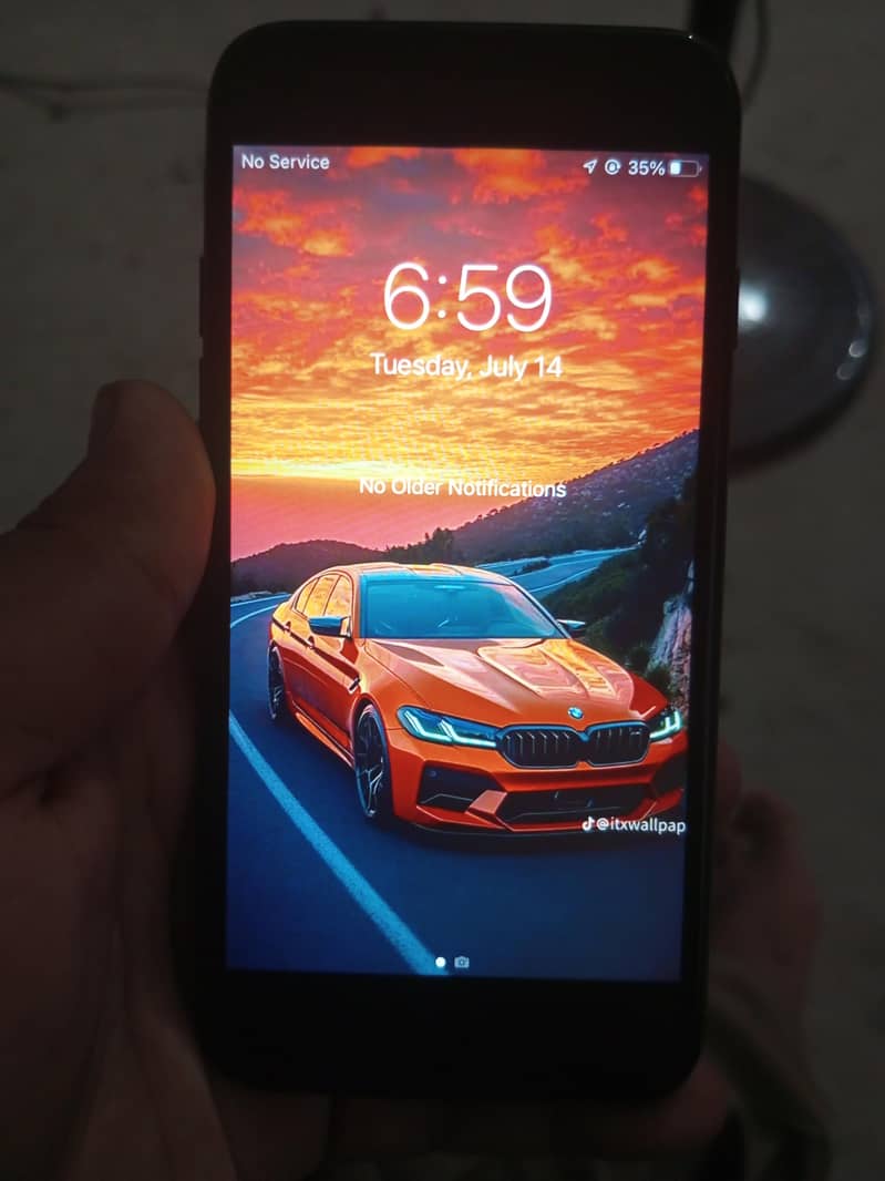 Apple iPhone 7 2