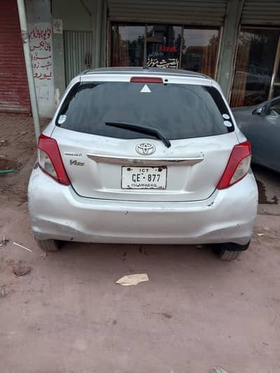 Toyota Vitz 2011
