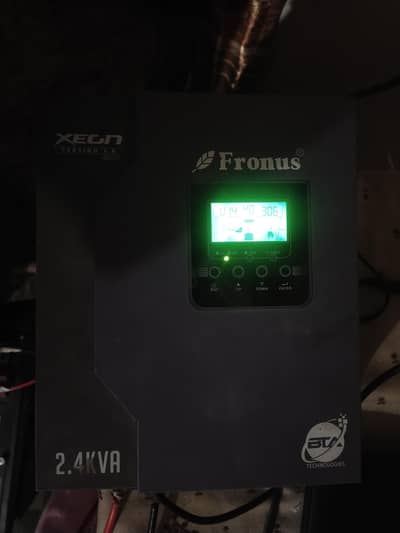 UPS 2.4kw solar panels support