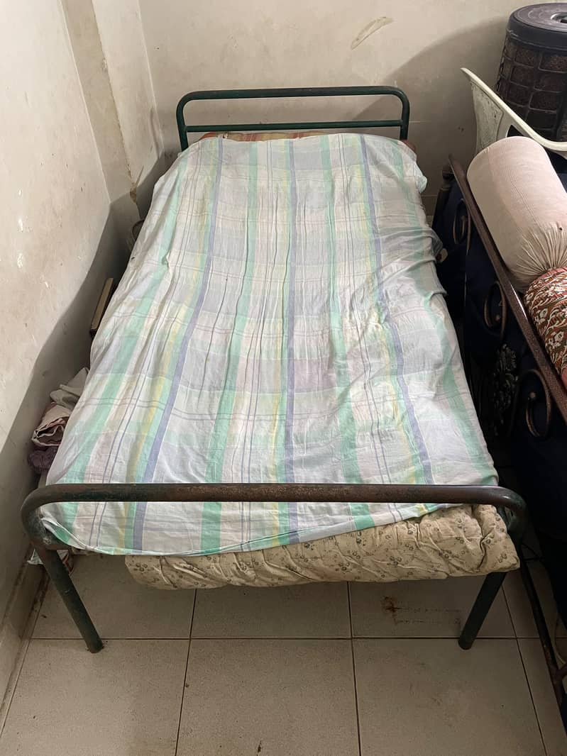 2   single bed 0