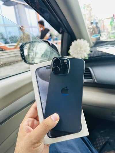 IPhone 15 Pro Max factory unkock
