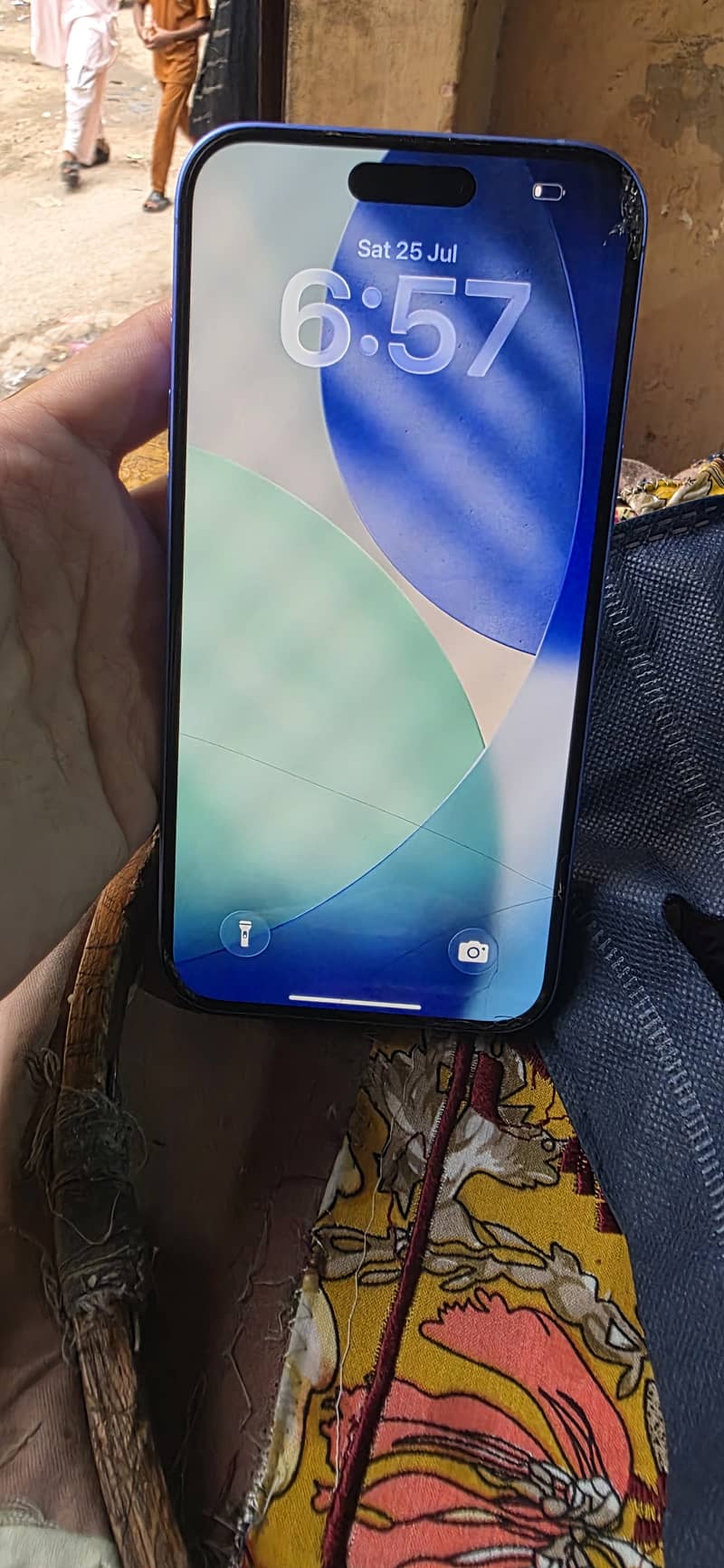 Apple iPhone 16 Plus 1