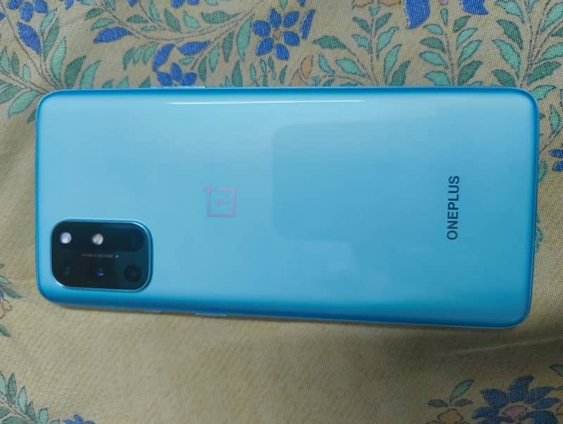 One Plus 8T 1