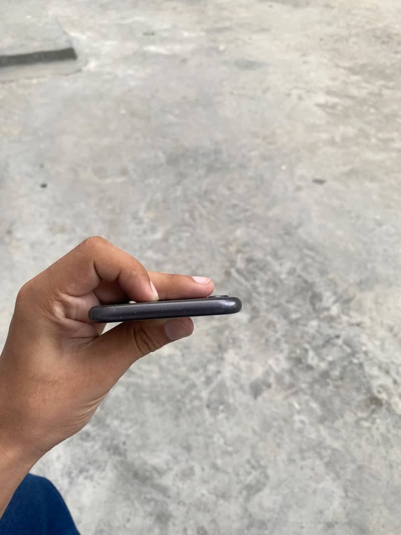 Apple iPhone 8 2