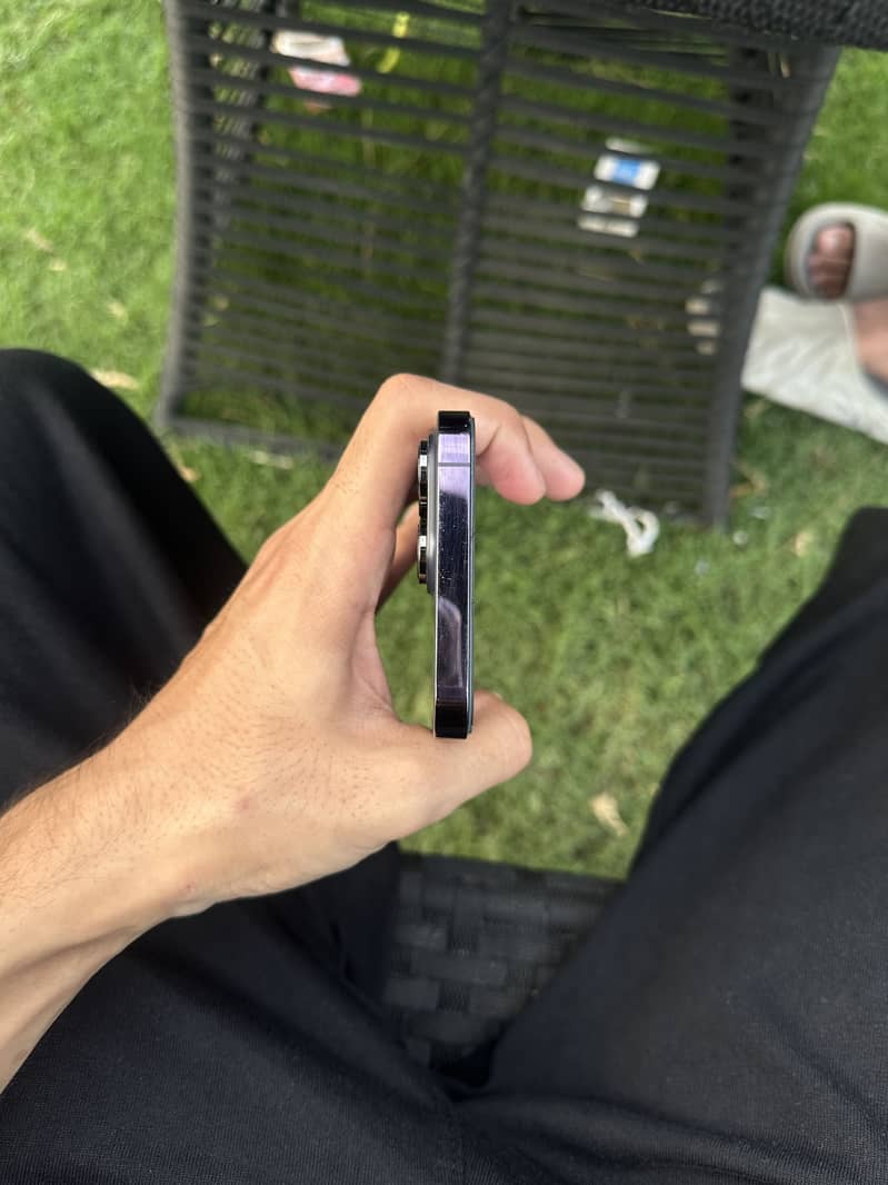 Iphone 14 pro max 2