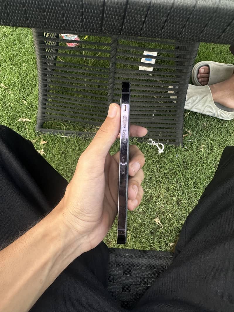 Iphone 14 pro max 4