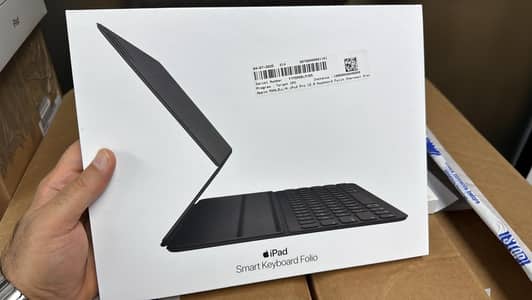 Apple Smart Keyboard Folio 12.9" | iPad Pro 3rd–6th Gen Compatible