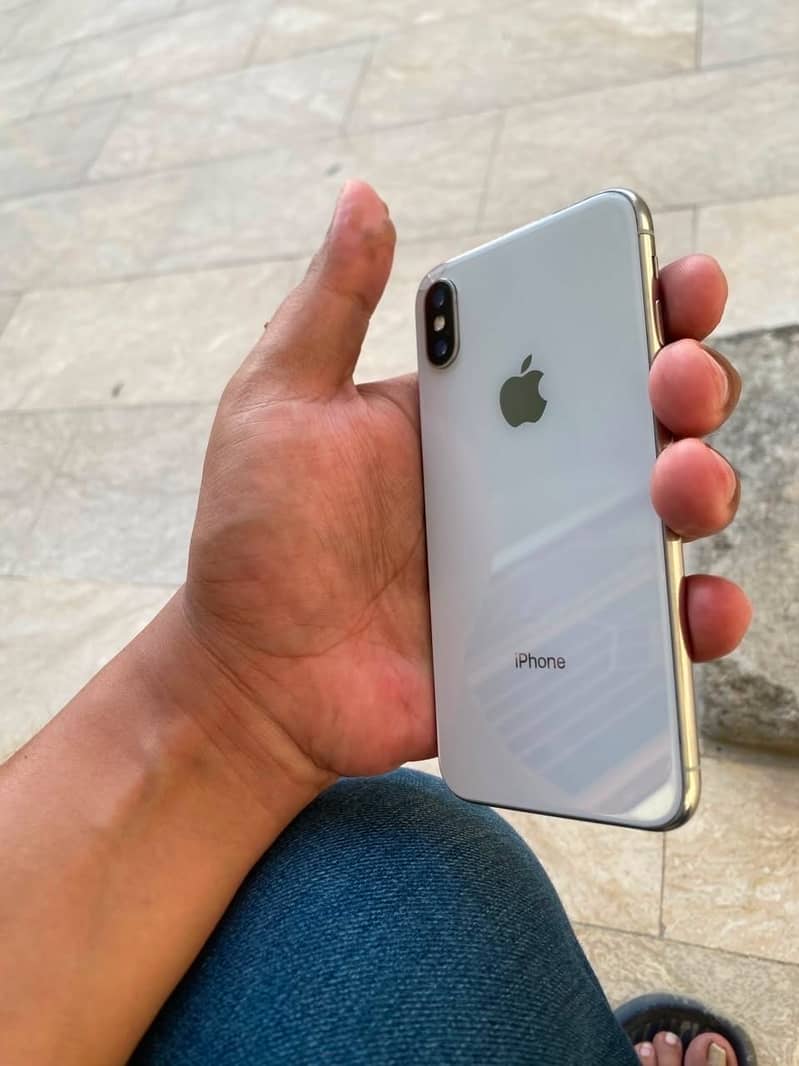 iPhone X 14