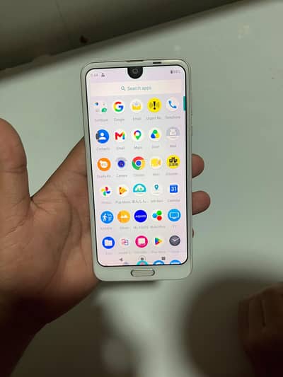 Sharp Aquos R2 with colling fan