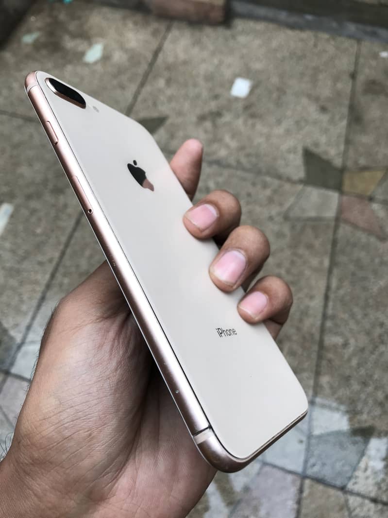 iPhone 8plus 64gb 4