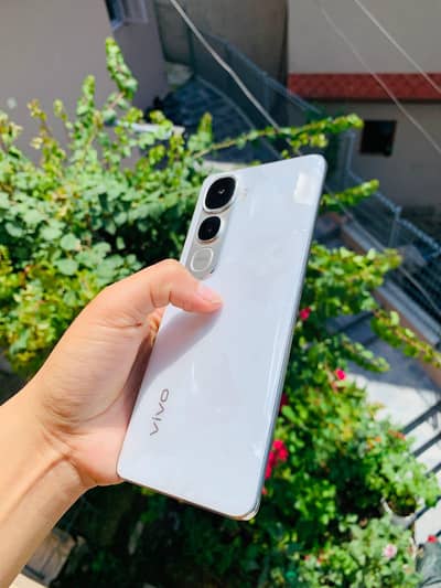 Vivo Y400
