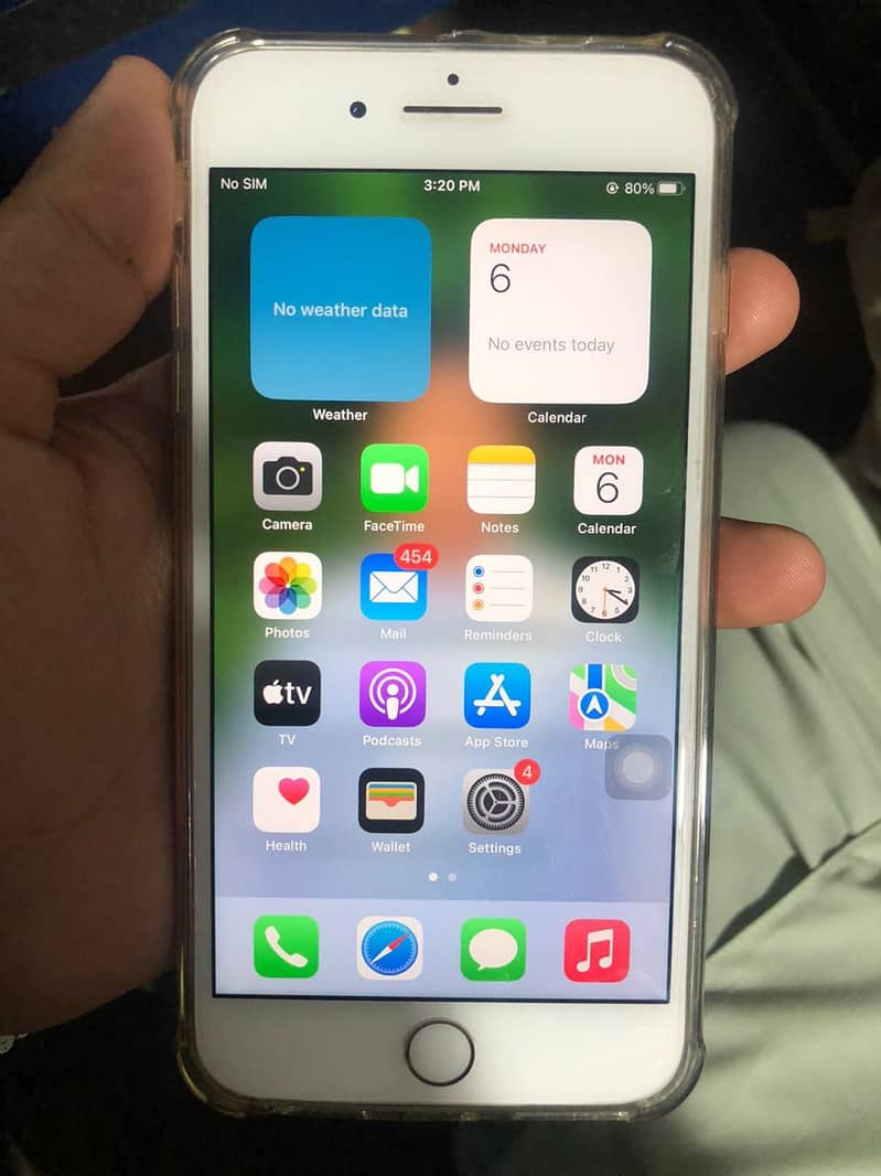 Apple iPhone 8 Plus 0