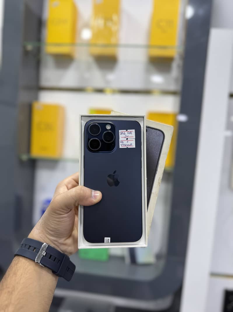 IPHONE 15 PRO MAX 0