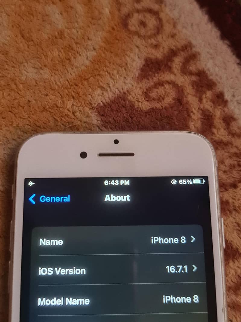Apple iPhone 8 6