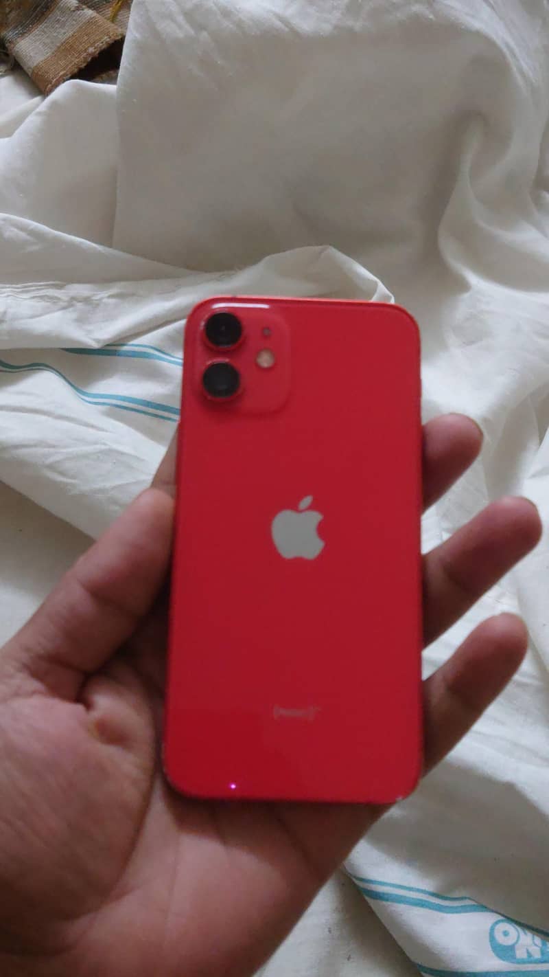 Apple iPhone 12 mini 0