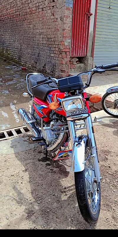 Honda 125 for Sale in lush condition