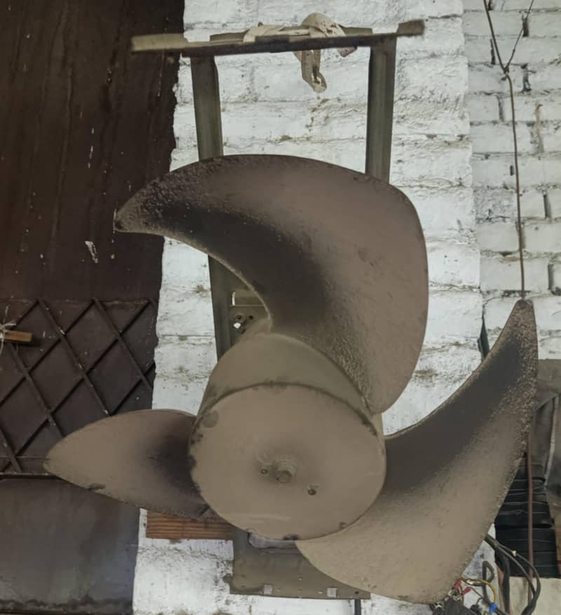 AC outer fan 0